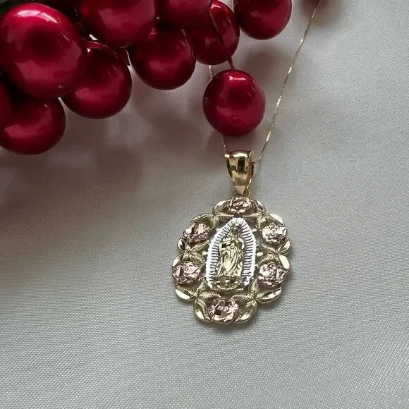 Virgin Mary of Guadalupe Charm | 14k solid Gold | Virgin Mary pendant | - Picture 6 of 8